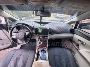 Toyota Venza 2011 Gray