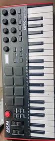 Afrobeat Midi Keyboard (Used) - 1
