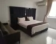 Gidan Kwana Mara Daki, Babu Dafa Abinci, Ademola Adetokunbo, V.I - 2