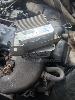Toyota Land Cruiser 200 Series 1VD Diesel Fuel Injector Driver Module (Used)