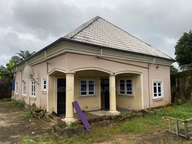 Gidan Gyara 3 Bedroom a Umuana, Umuahia don Hayarwa - 1