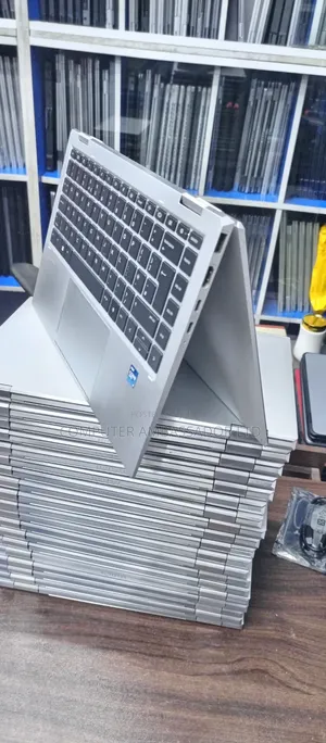 HP EliteBook 1040 G8 Laptop - 11th Gen i7, 32GB RAM, 256GB SSD