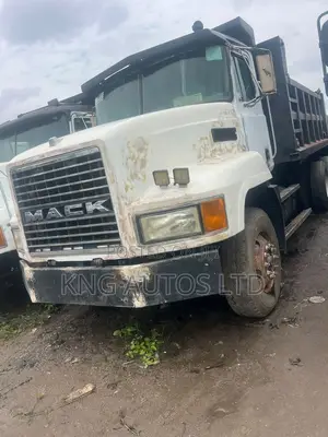 Mack CH Tipper Truck