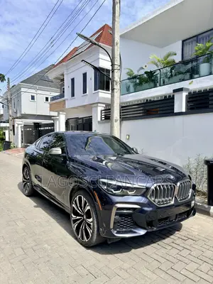 2022 BMW X6 M50i