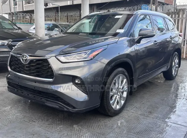 2021 Toyota Highlander XLE Gray - 1