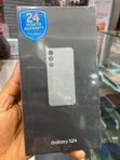 New Samsung Galaxy S24 256GB White - 2