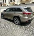 2015 Toyota Highlander XLE AWD SUV - Gold - 3