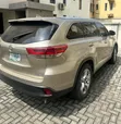 2015 Toyota Highlander XLE AWD SUV - Gold - 4