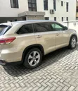 2015 Toyota Highlander XLE AWD SUV - Gold - 5