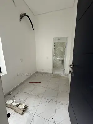 4 Bedroom Block of Flats for Sale a Lekki Phase 1