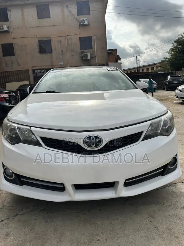 Toyota Camry SE Sedan 2014 - 1