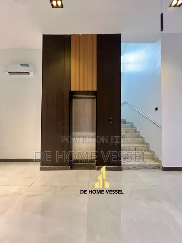 5-Bedroom Detached Duplex da Elevator & Cinema a Banana Island, Ikoyi - 1