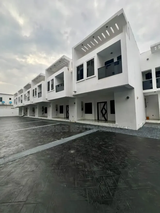 3 Bedroom Duplex for Sale in Lekki Phase 2 - 1