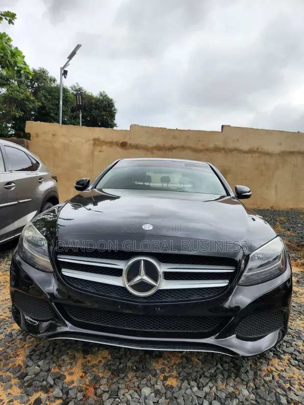 2016 Mercedes-Benz C300 Base Sedan RWD - 1