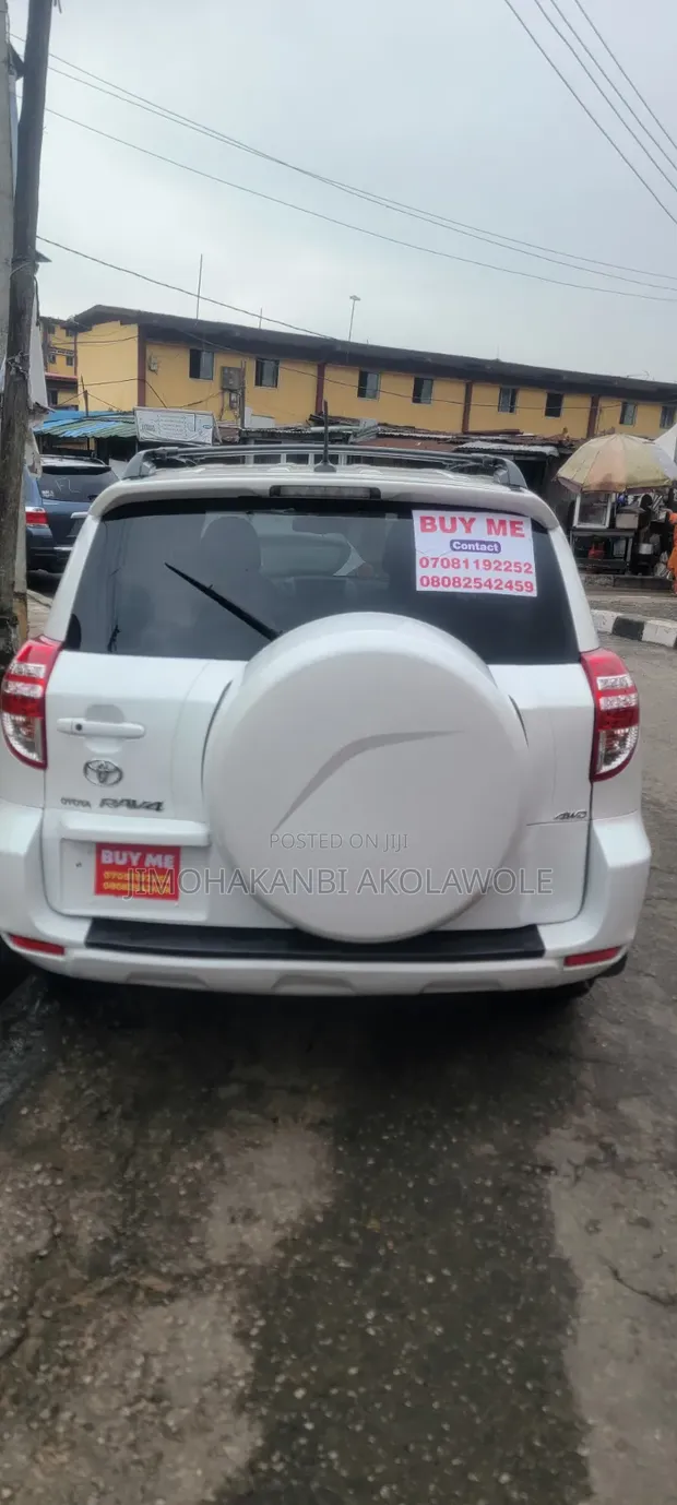 Toyota RAV4 2013 Fari - 1
