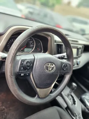 2014 Toyota RAV4 LE 2.5L SUV - Direct Belgium