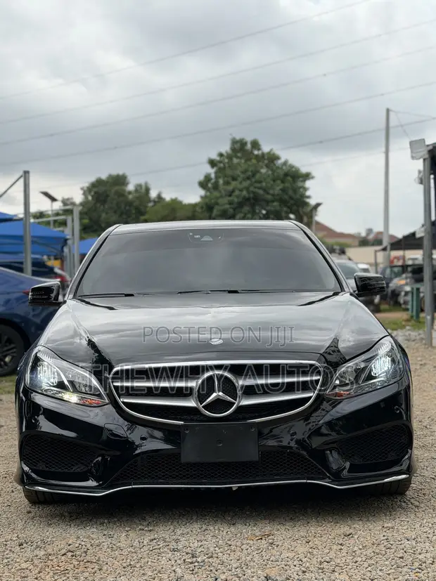 2015 Mercedes-Benz E350 Base 4Matic Sedan AWD - 1