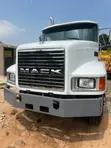 Mack CH Trailer Head - 2012 - 4