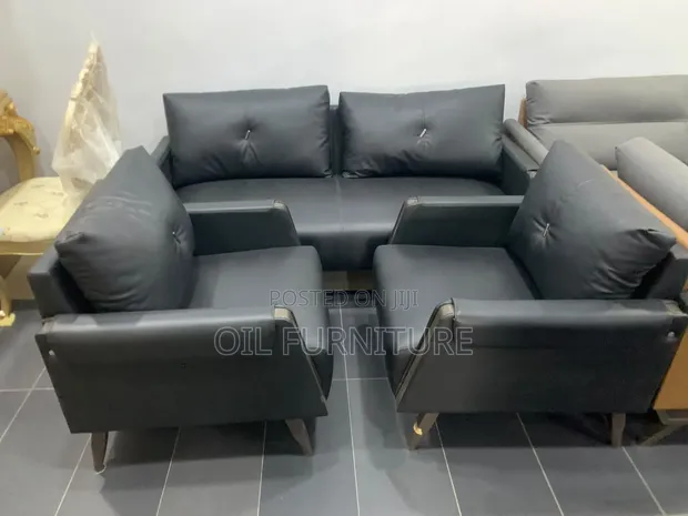 Executive Modern Black Leather Sofa Set (3-Piece) - 1