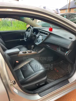 Toyota Avalon 2015 Silver - Nigerian Used