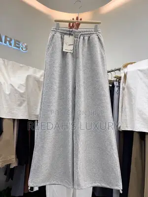 Premium Grey Wide-Leg Fleece Joggers