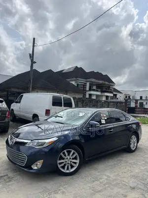 2015 Toyota Avalon XLE Sedan - Foreign Used