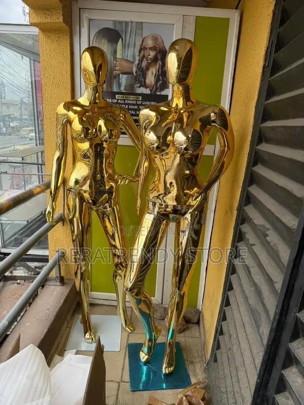 Foreign Female Mannequin - Size 12 - 1