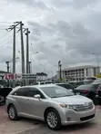 Toyota Venza 2010 Silver - 3