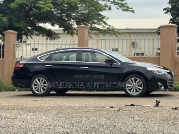 Toyota Avalon XLE Sedan 2015 - An Shigo Dashi Daga Belgium - 1