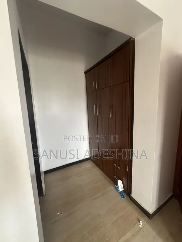 3 Bedroom Block of Flats don haya a Gwarimpa Estate, FCT - 1