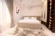 Gidan Kwana 2-Bedroom tare da Gym, Pool & Kallon Birni - 4