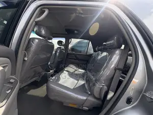 2004 Toyota Sequoia Limited 4WD