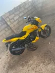 Bajaj Pulsar 220F 2023 Yellow - 1