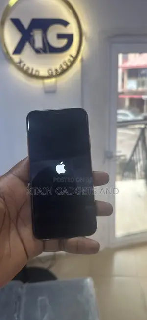 Apple iPhone XS 64GB Gold