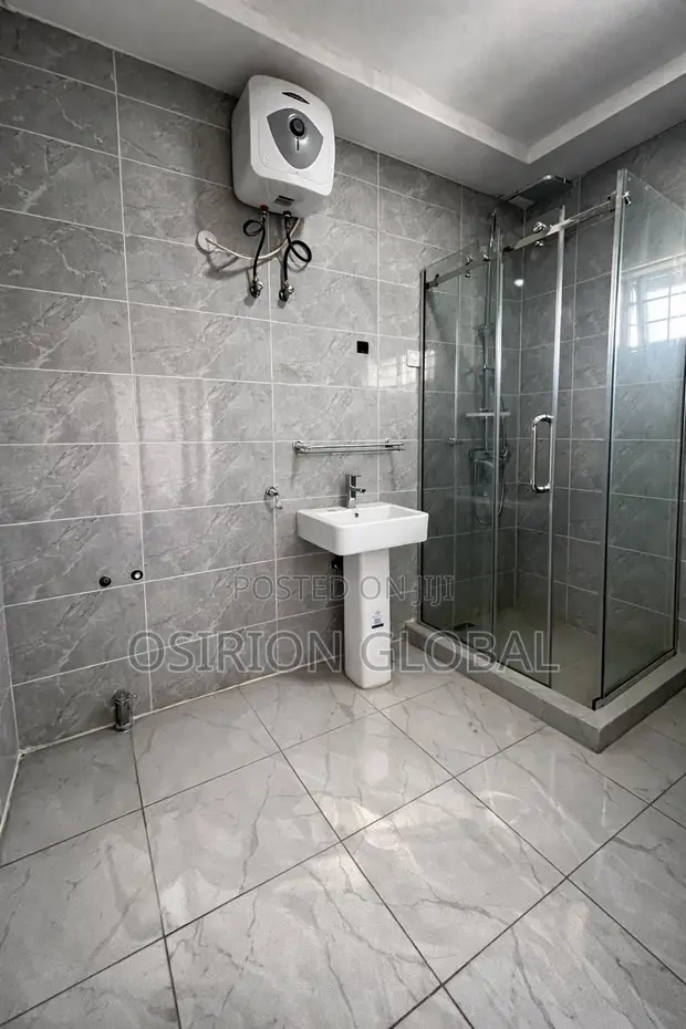4-Bedroom Townhouse da BQ a Guzape Main Sayarwa - 1