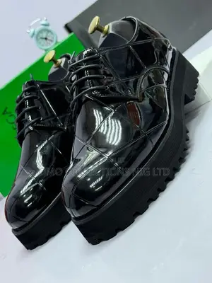 Bottega Veneta Men's Black Patent Leather Lace-Up Shoes - Brand New