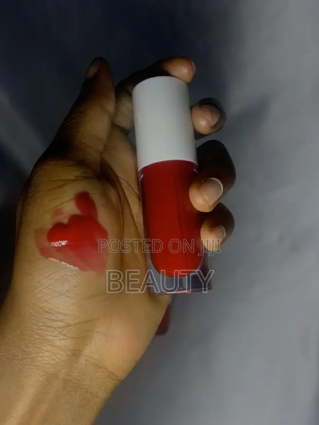 Lip Glosses masu ɗanɗano - NGN 3,000 - 1