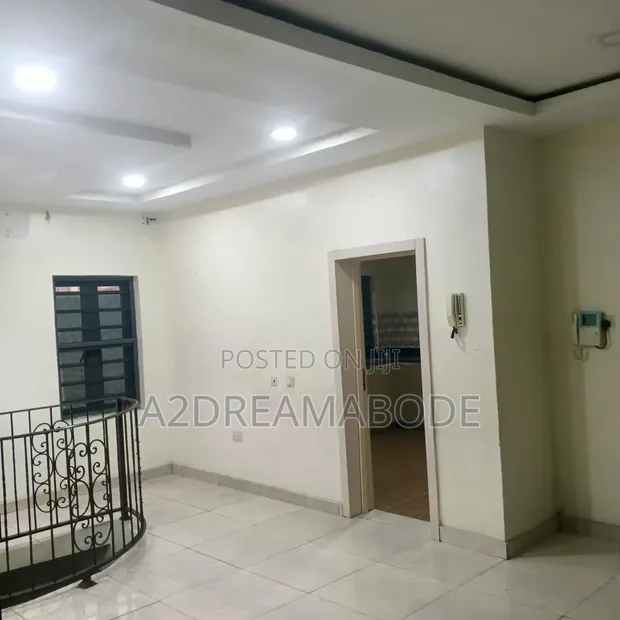3 Bedroom Maisonette don haya a Ogudu GRA - 1