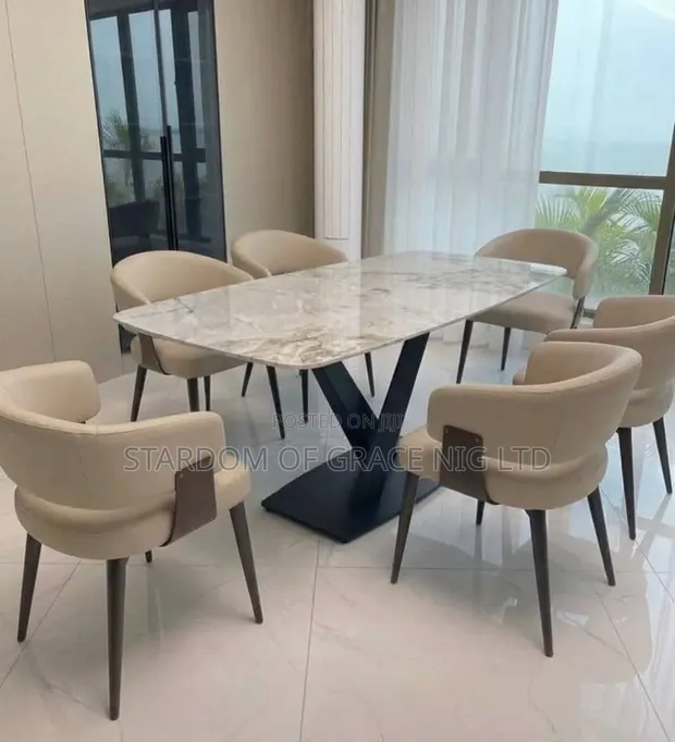 Kyakkyawan Dining Set Mai Tsada (Mutane 6) - 1