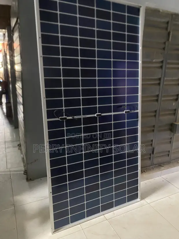 595W High Efficiency Monocrystalline Solar Panel (144 Cells) - 1