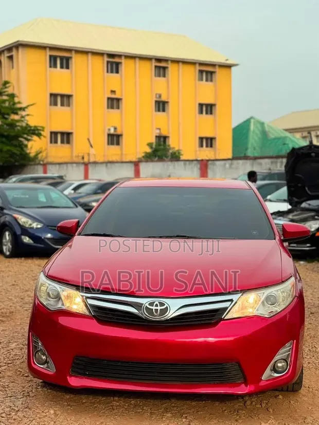Toyota Camry LE 2013 Maroon - Amfani Da Aka Yi A Najeriya - 1