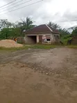 Distress Sale: 1.5 Plots with Building on Major Igboh Etche Road - 2