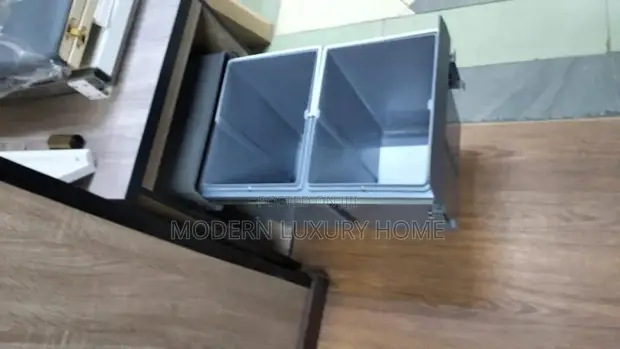 Ideal Inbuilt Dustbin - 1