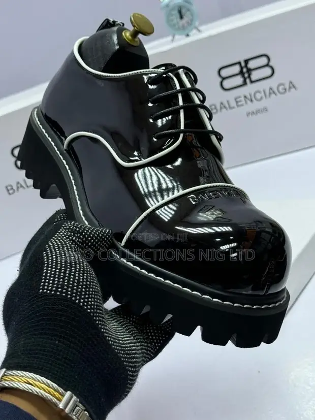 Takalman Balenciaga Na Maza Na Fatawar Baki Da Farar Dinki - Da Akwati - 1