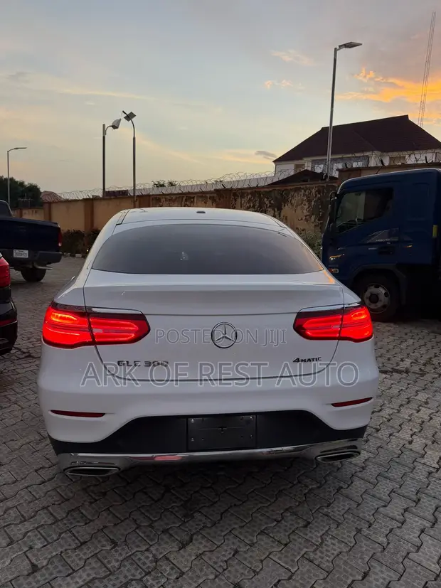 2017 Mercedes-Benz GLC300 Coupe - Foreign Used - 1