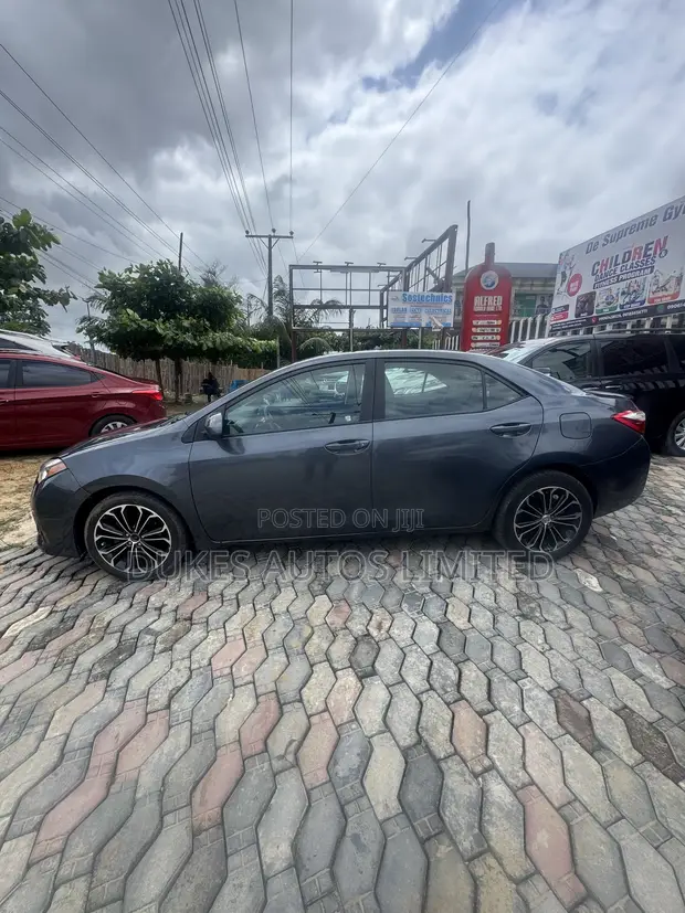 2015 Toyota Corolla S Premium Sedan - 1