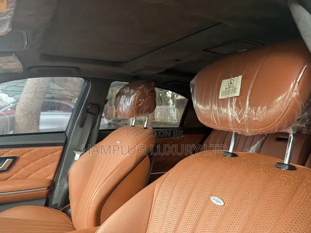 Mercedes-Benz S-Class 2014 Black - 1