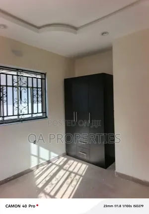 Sabon Ginin 2 Bedroom Flat don Sawa a Okebadan Estate