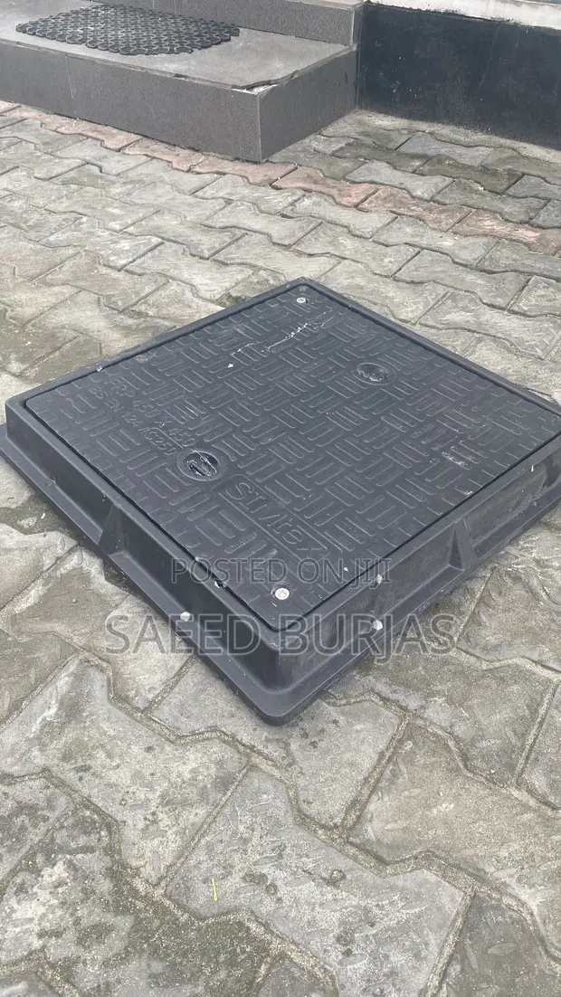 FRP Manhole Cover - 60x60cm, C250 Heavy Duty - 1