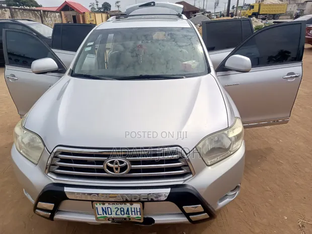 Toyota Highlander Limited 2011 Silver - 1